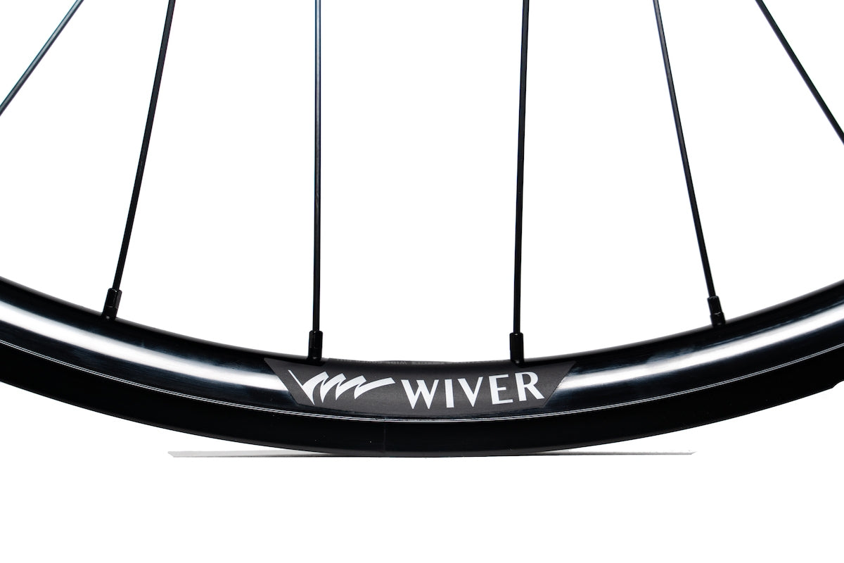 BROTURES WIVER x BROTURES TRACK HUB