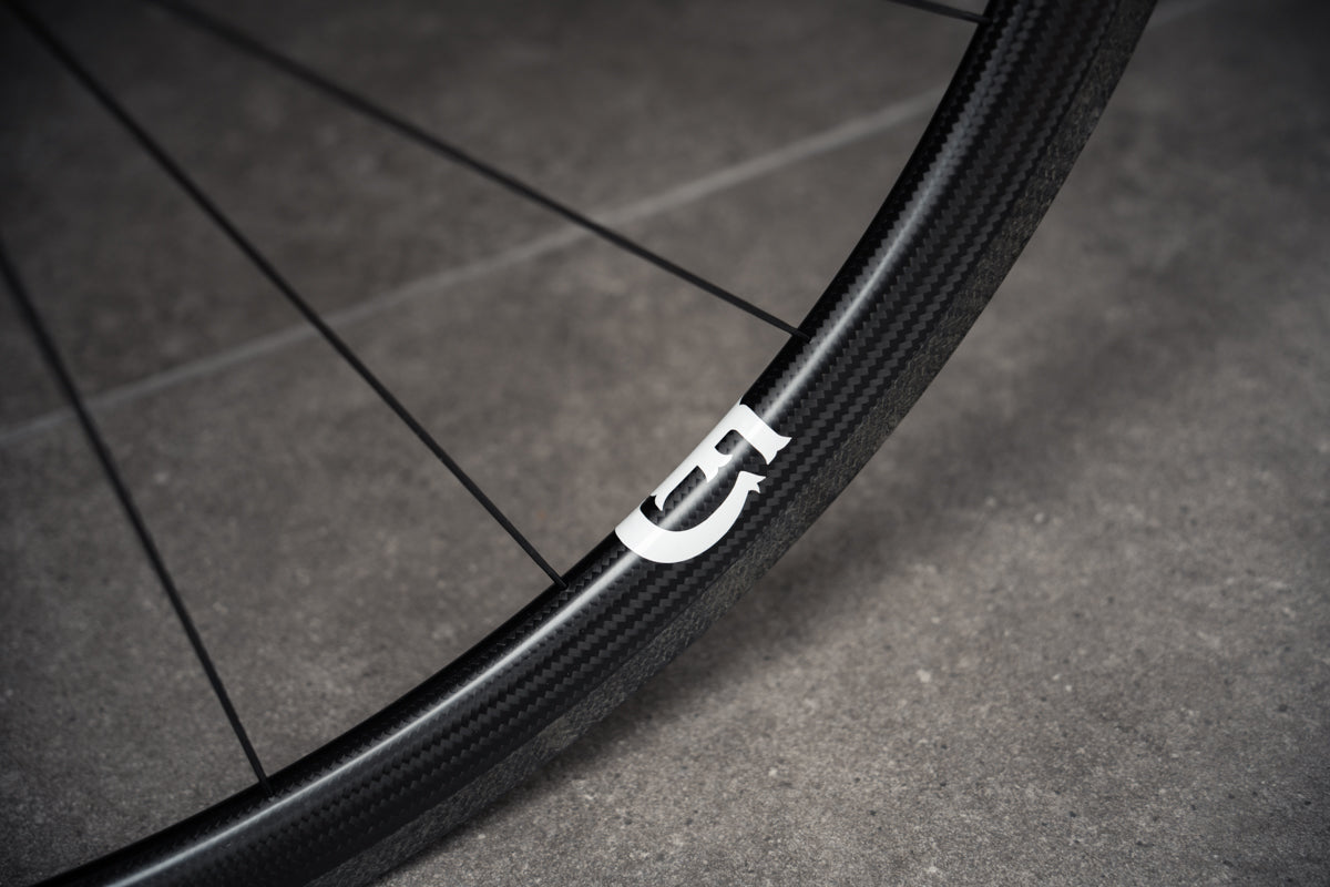 BROTURES F35 x TRACK HUB