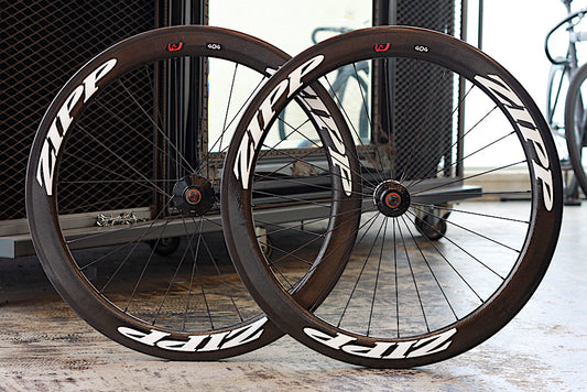 Enter the ZIPP 404 FC TRACK 333 Wheelset for Track Bikes