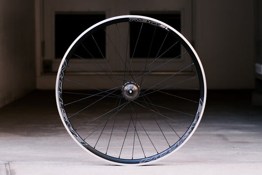 EASTON R90 x TRIPLE THREAT HUB