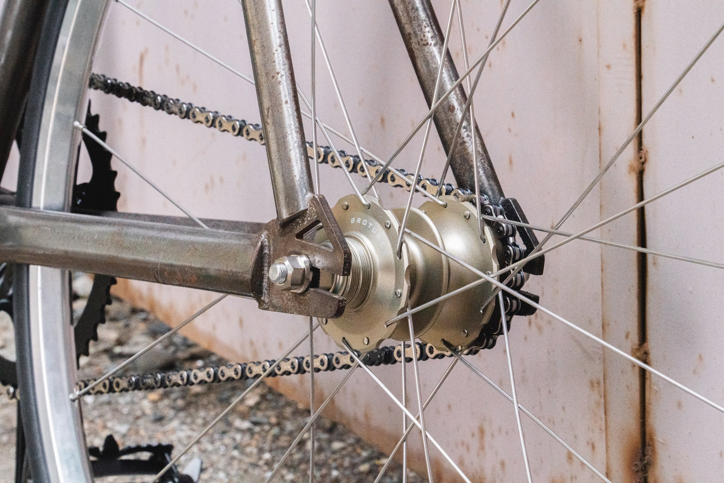 BROTURES TRIPLE THREAT HUB "Hard Anodized Edition"