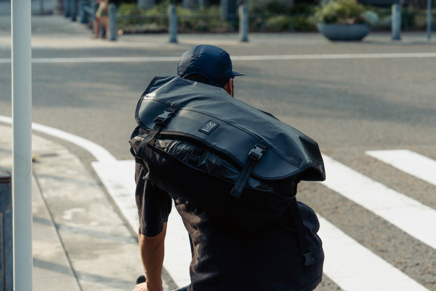 CHROME Messenger Bag "METROPOLIS" by BROTURES